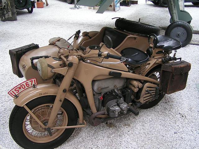 画像: ツュンダップKS750は、1941〜1945年の間に18,284台、そして終戦後は1948年までストックされた部品を使い、349台が製造されました。 de.wikipedia.org
