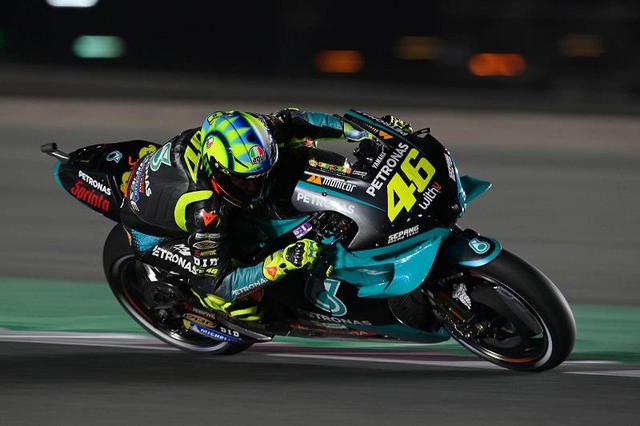 画像: 0.487秒差で初日を9位で終えたV.ロッシ(ヤマハ)。参戦25年目のシーズンを、大ベテランがどう戦うか!?