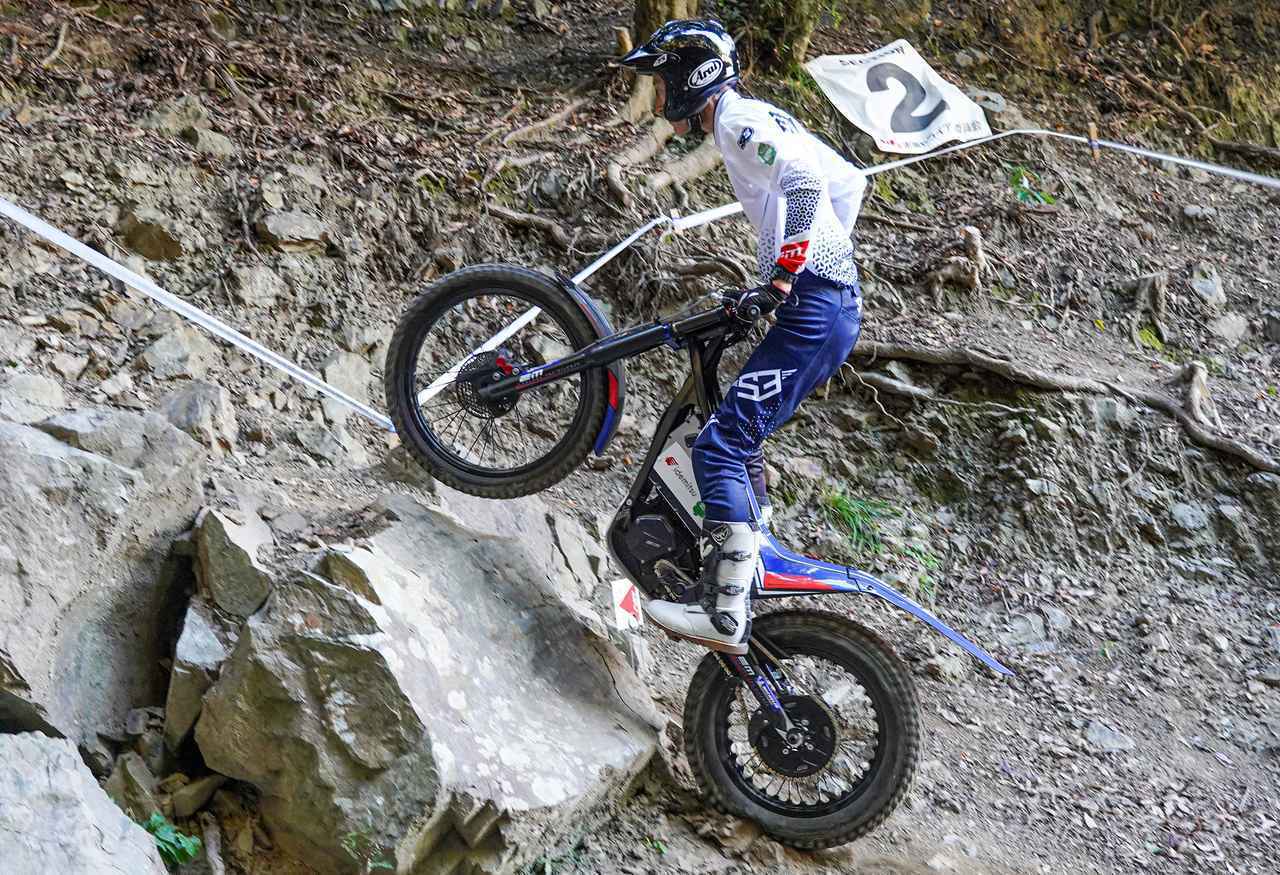 画像: フジガスの優勝が話題ですが、全日本トライアル選手権第6戦で、電動車によるIAクラスタイトル獲得も決まりました!! 最高峰IASクラスも、電動車がタイトルを獲ることになるのでしょうか？ - LAWRENCE - in partnership with Motor Magazine Media