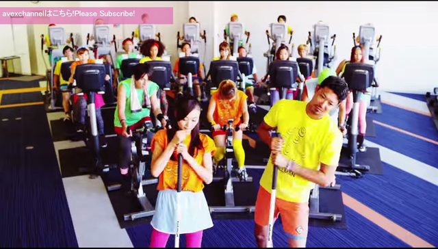 画像: シャンパンコールでショー 松永あやめ