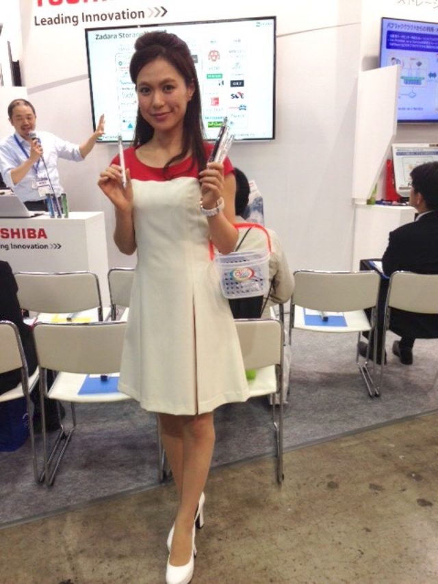 画像: クラウドコンピューティングEXPO/東芝クラウド＆ソリューション社ブース♡高瀬彩♡