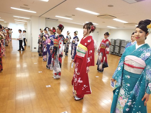 画像3: 恵秀会振袖技術コンテスト　モデル♡本年もたくさんのモデルに稼働していただきました♡