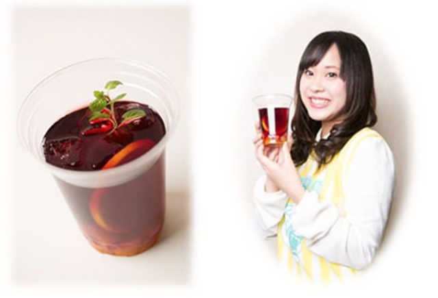 画像: 《TORACOサングリア》 ※アルコールが入っているため未成年のお客様はご利用いただけません。 カクテルフルーツと皮まで食べられるオレンジの入ったサングリア!さっぱりした飲みやすい商品です。 ■価格:500円