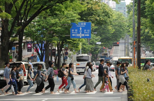 画像1: 昨年のイベントの様子 onedaywithoutshoes.jp