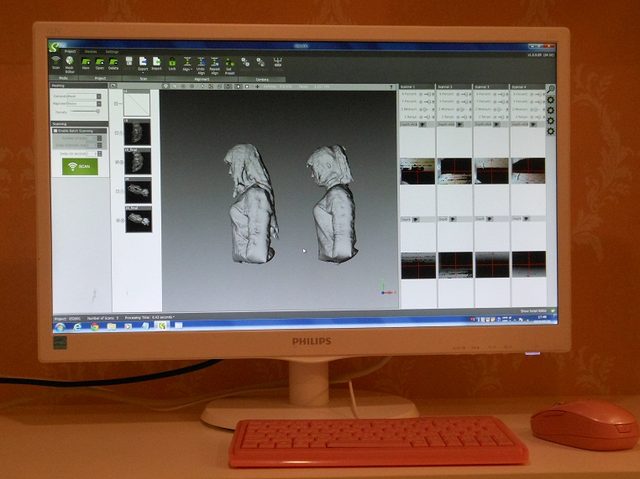 画像: ③いよいよビューティーアドバイザーによるコンサルティングがスタートです。バストに関するご要望やお悩みを伺い、採寸・フィッティングをしてお客様のからだにピッタリのブラジャーを選びます。2回目の3Dスキャナーでの計測を行い、フィッティング状態のBefore・Afterの計測画像を見ながら、シルエットの変化などをご確認いただきます。