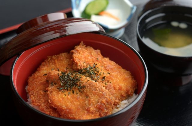 画像: 4位「タレかつ丼」