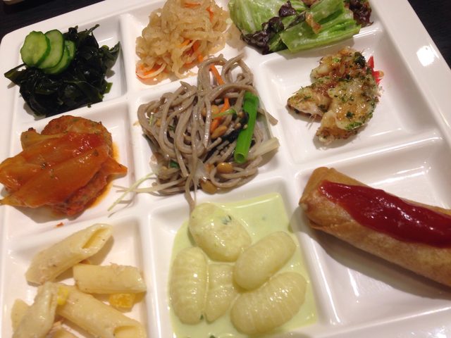 画像: #菜のは #ビュッフェ #和洋 #レストラン #山梨県 #甲府 #旬野菜 emi.dino.vc