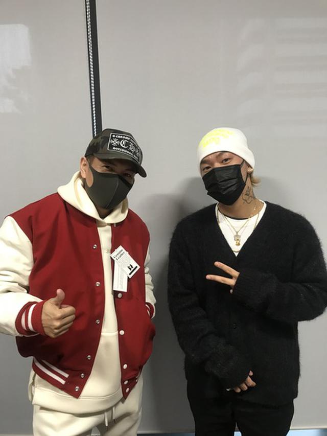 画像: (左)EXILE ATSUSHI(右)MABU