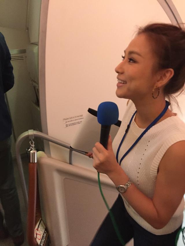 画像: 早速 機内チェックです!