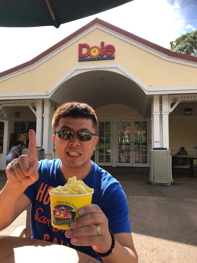 画像: ここで食べるアイスはジェラートみたいな滑らかな食感で、 パイナップルのトッピングはマスト!!!!!!