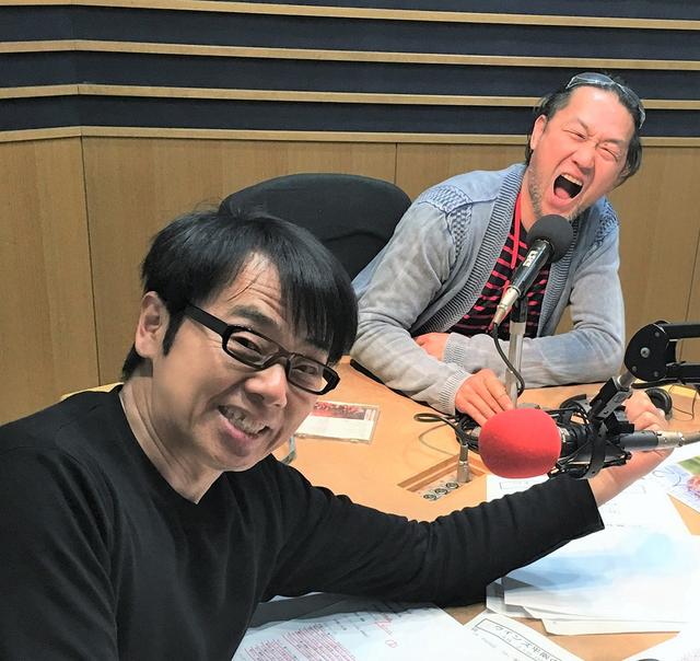 画像: すねをかじるよ
