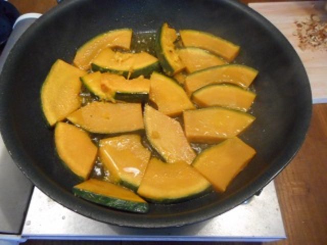 画像2: かぼちゃとチーズのアーモンド焼き