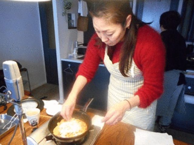 画像6: じゃがいも と イカの塩辛 と チーズ の お好み焼き