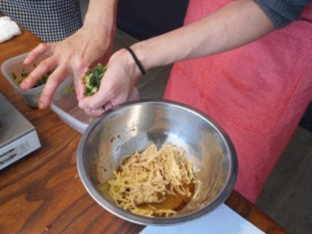 画像2: 切干し大根とチーズのサラダ