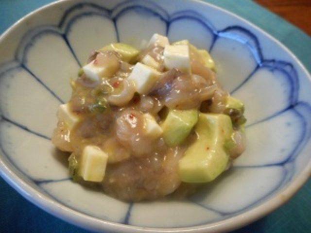 画像4: たこわさとアボカドの和え物
