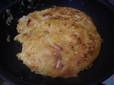 画像5: じゃがいも と イカの塩辛 と チーズ の お好み焼き