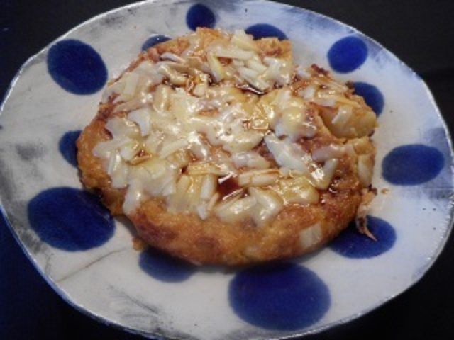 画像7: じゃがいも と イカの塩辛 と チーズ の お好み焼き