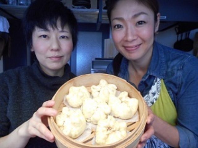画像11: 冬の定番 ホッカホカ チーズ肉まん