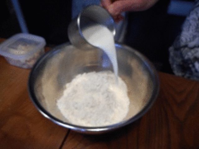 画像2: リンゴ風味の蒸しパン