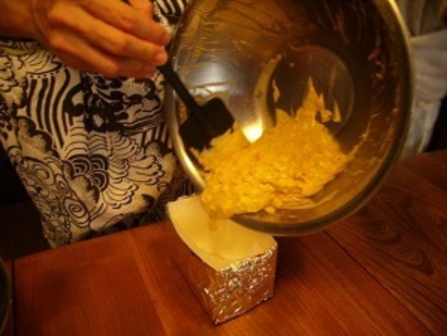 画像6: 型が無くても牛乳パックで簡単 にんじんでケーキ