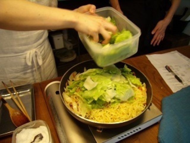 画像5: 桜海老とレタスの塩焼そば チーズ入り