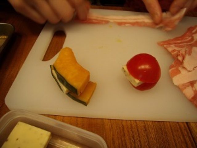 画像2: 野菜とチーズの肉巻