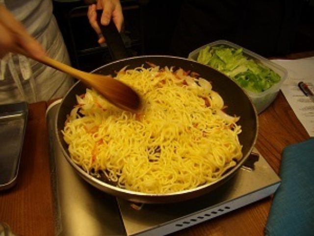 画像4: 桜海老とレタスの塩焼そば チーズ入り