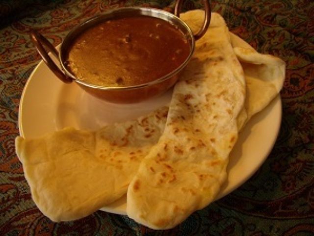 画像8: いつものカレーに チーズナン