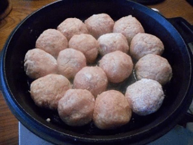 画像7: パルメザン風味の肉団子