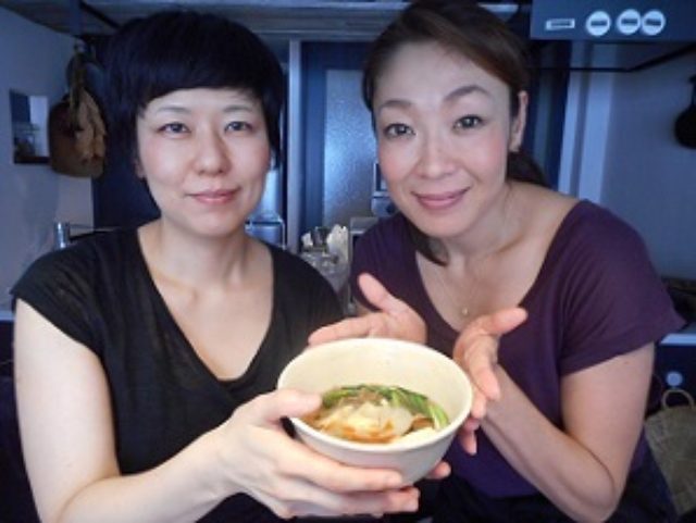 画像12: 干し海老とザーサイの酸辣湯 チーズワンタン入り