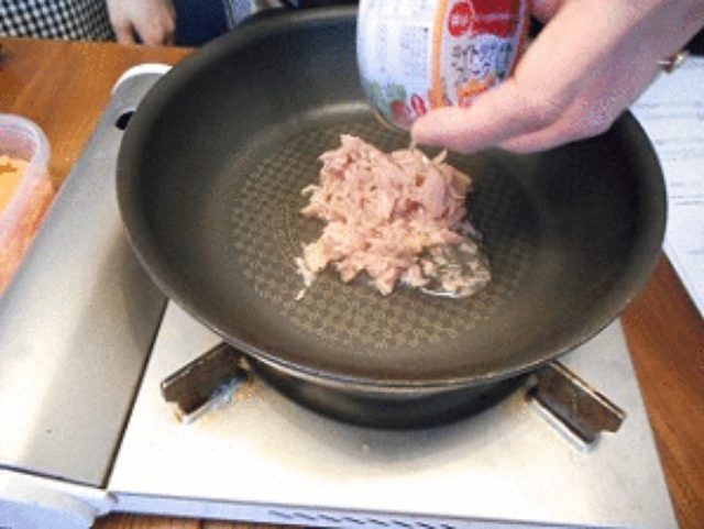 画像2: にんじんとツナの炒め物