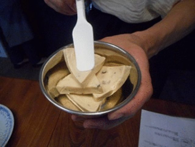 画像2: あんこラムレーズンチーズトースト