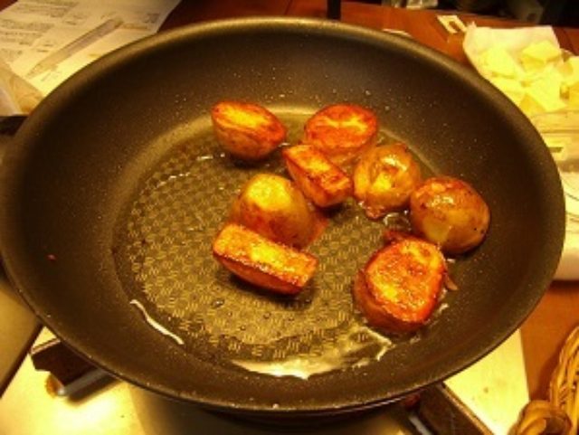 画像7: ポイントはほったらかし!?じゃがいもとアボカドのチーズ炒め