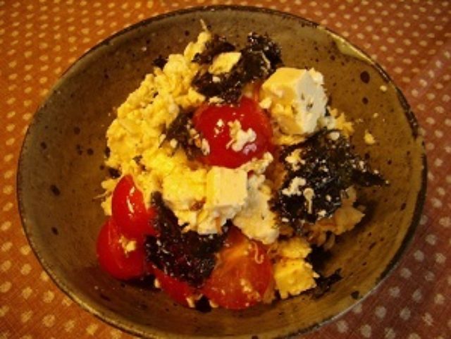 画像8: カリカリじゃこと豆腐とチーズの和えサラダ