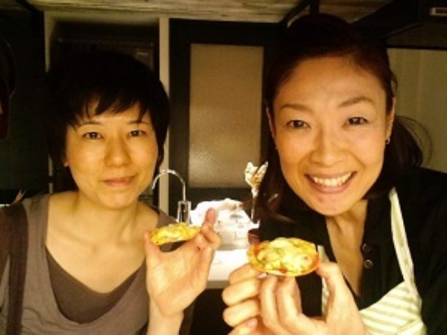 画像6: 餃子の皮でピザ!!
