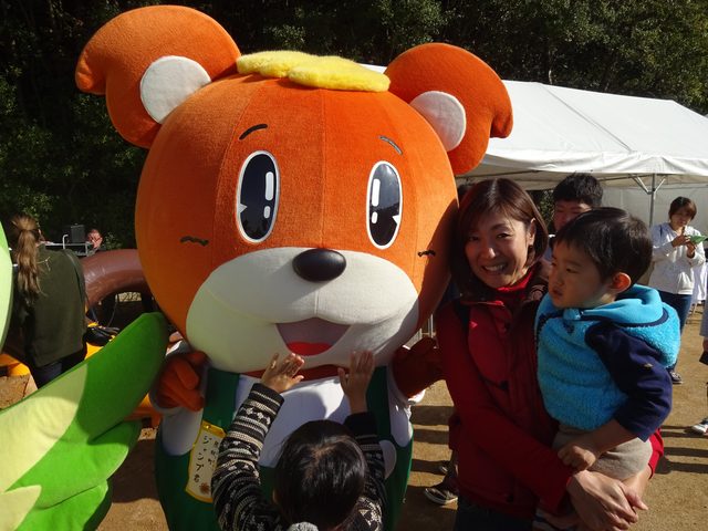 画像15: 11月限定のスペシャルコーナー『くまとり homey town』