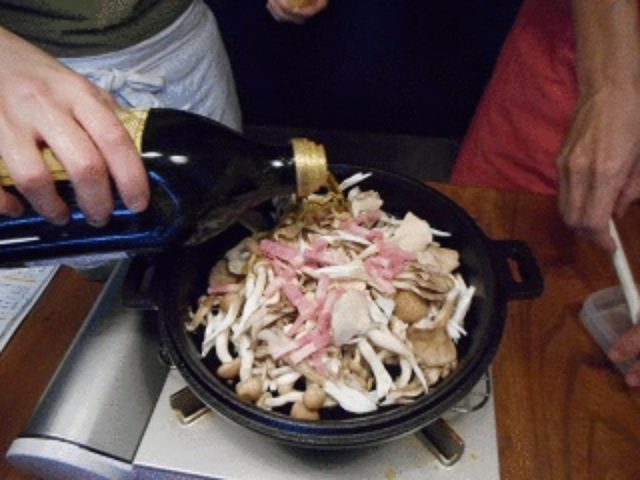 画像2: きのことチーズのアヒージョ