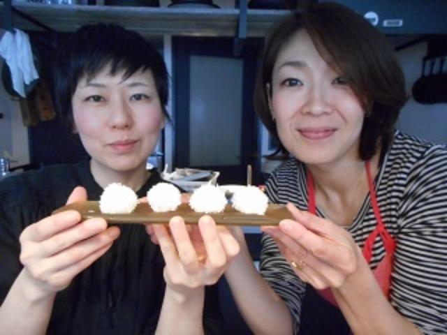 画像8: ブラッドオレンジのチーズ入りココナッツ団子