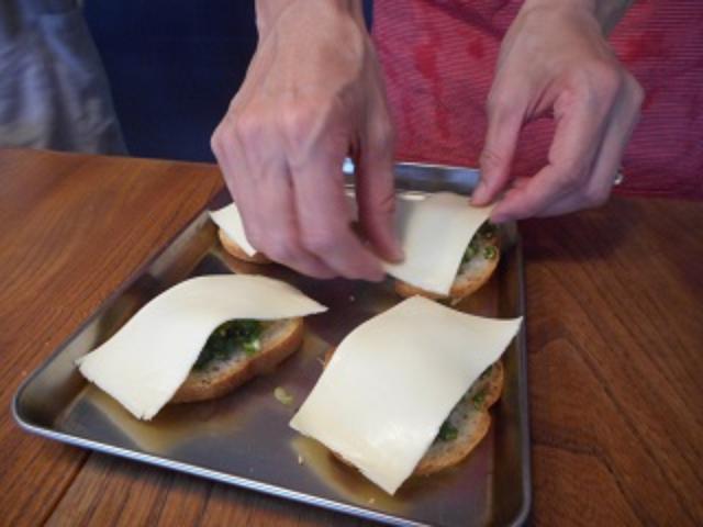 画像4: ねぎとチーズのカナッペ