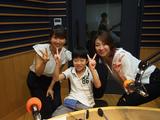 画像: 山本さん親子。お母さんもひと安心。一生に一度?の経験をしっかりとビデオカメラに収めていました。