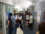 画像: アーティストのサインに大興奮!(親御さんが)
