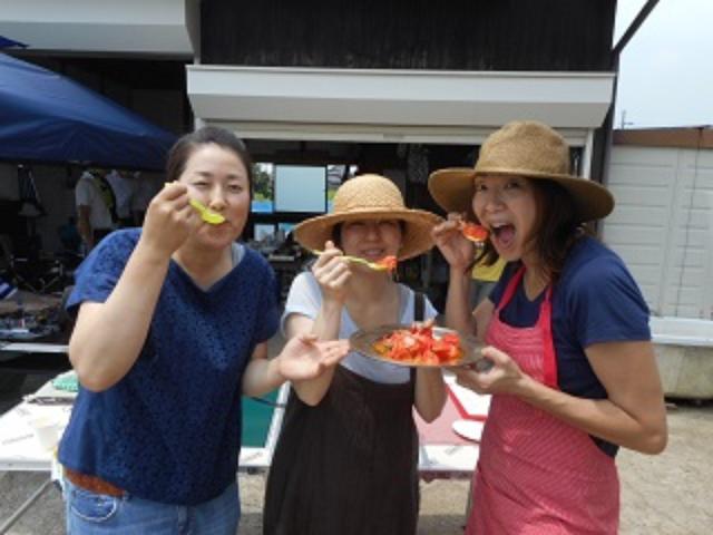 画像: 外で食べるとよりおいしい!!