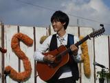 画像: 独特の北欧音楽に、会場はとてもおしゃれまったりした雰囲気に。
