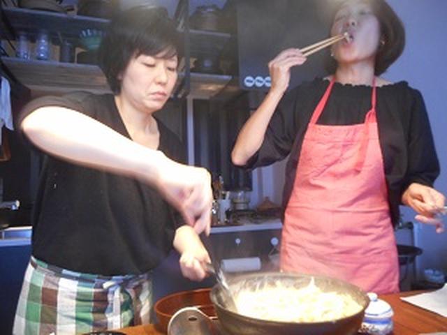 画像: つまみ食いではありません!! 味見です☆