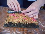 画像4: お寿司だけが海苔巻きじゃない!焼きそば海苔巻
