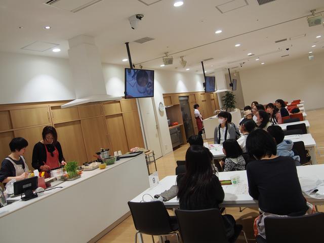 画像: お子ちゃまもしっかり聞き入っています。