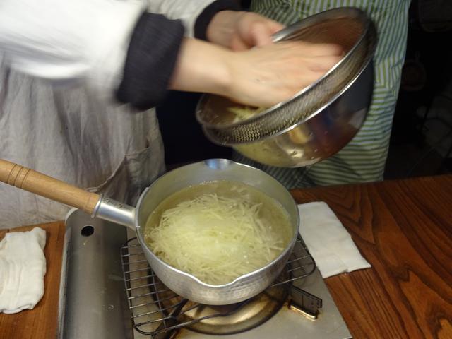 画像2: 千切りポテトサラダ