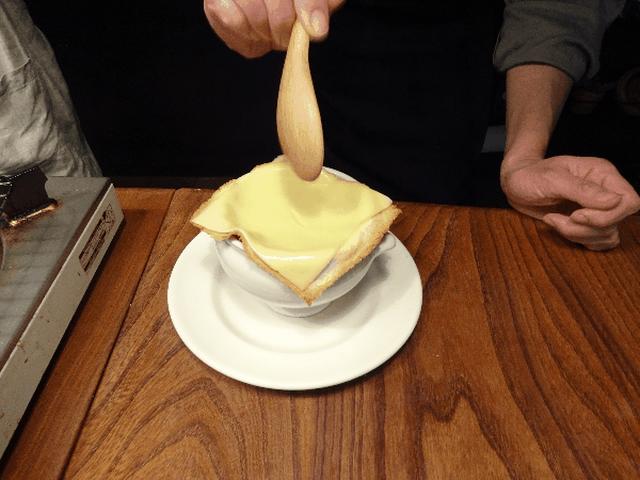 画像6: スープのポットパイ チーズ乗せ