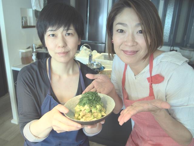 画像7: キュウリとチーズとアボカドのサラダ