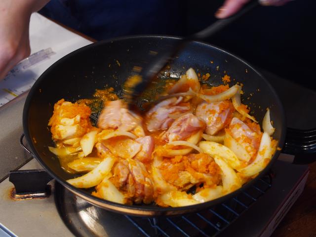 画像4: 鶏肉のケチャップ炒めチーズ乗せ